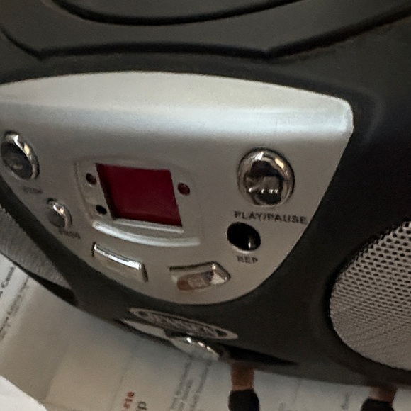 CD player. Black and Silver Radio with Tuning Dial AM FM. - Picture 3 of 5